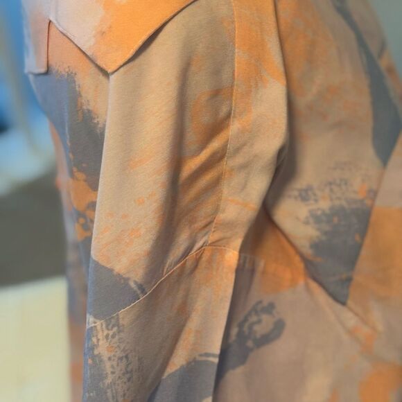 Stylish Men’s Orange and Blue Top - Picture 4 of 6